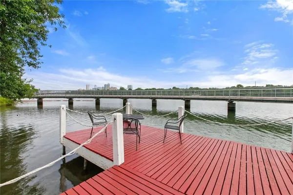 $2,250 | 1818 South Lakeshore Boulevard, Unit 30, Austin, TX 78741