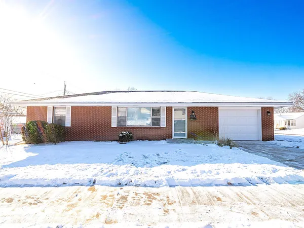 $149,000 | 1113 North 15th Street, Pekin, IL 61554