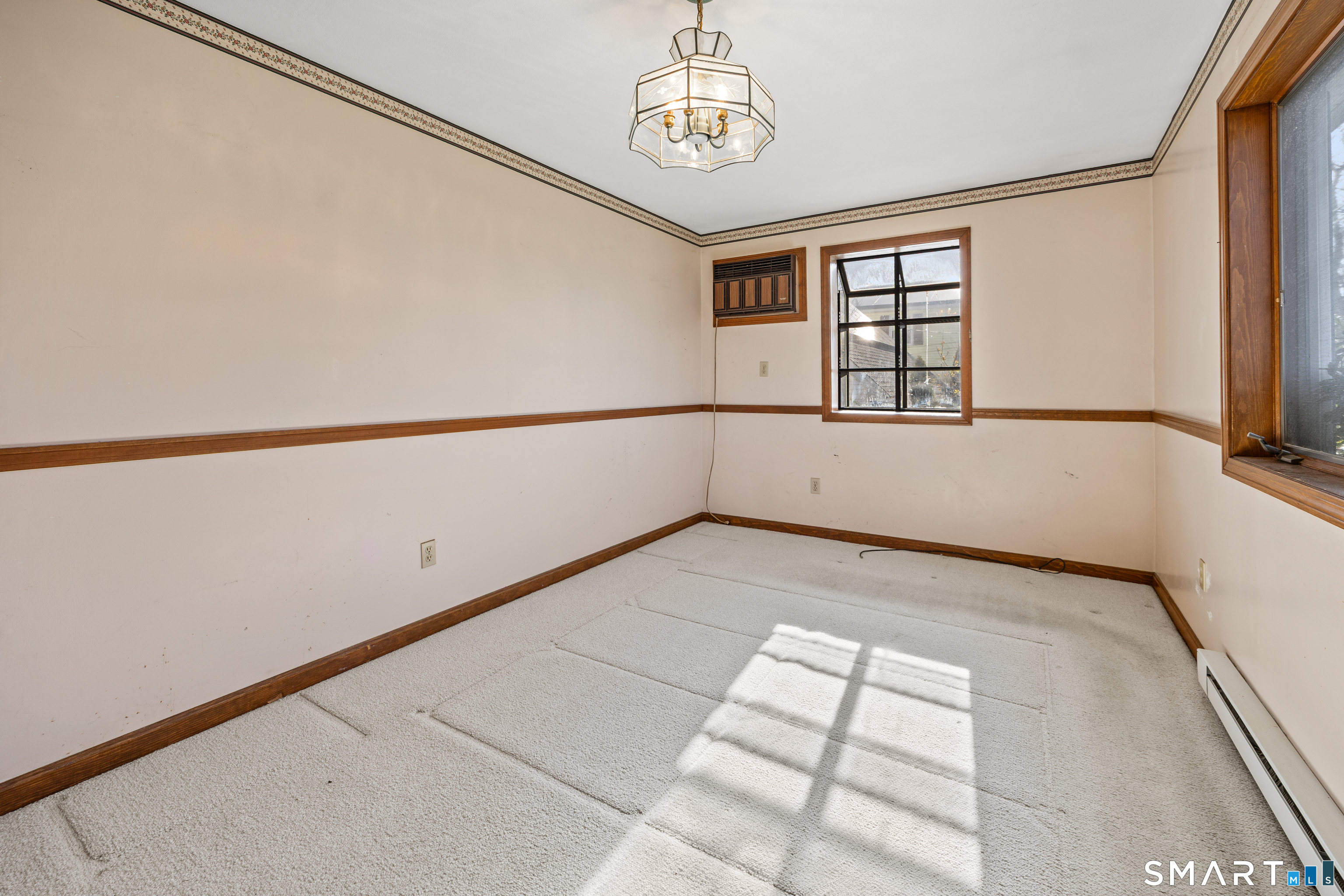 88 Cynthia Street Waterbury, CT 06708 - Photo 12 of 32