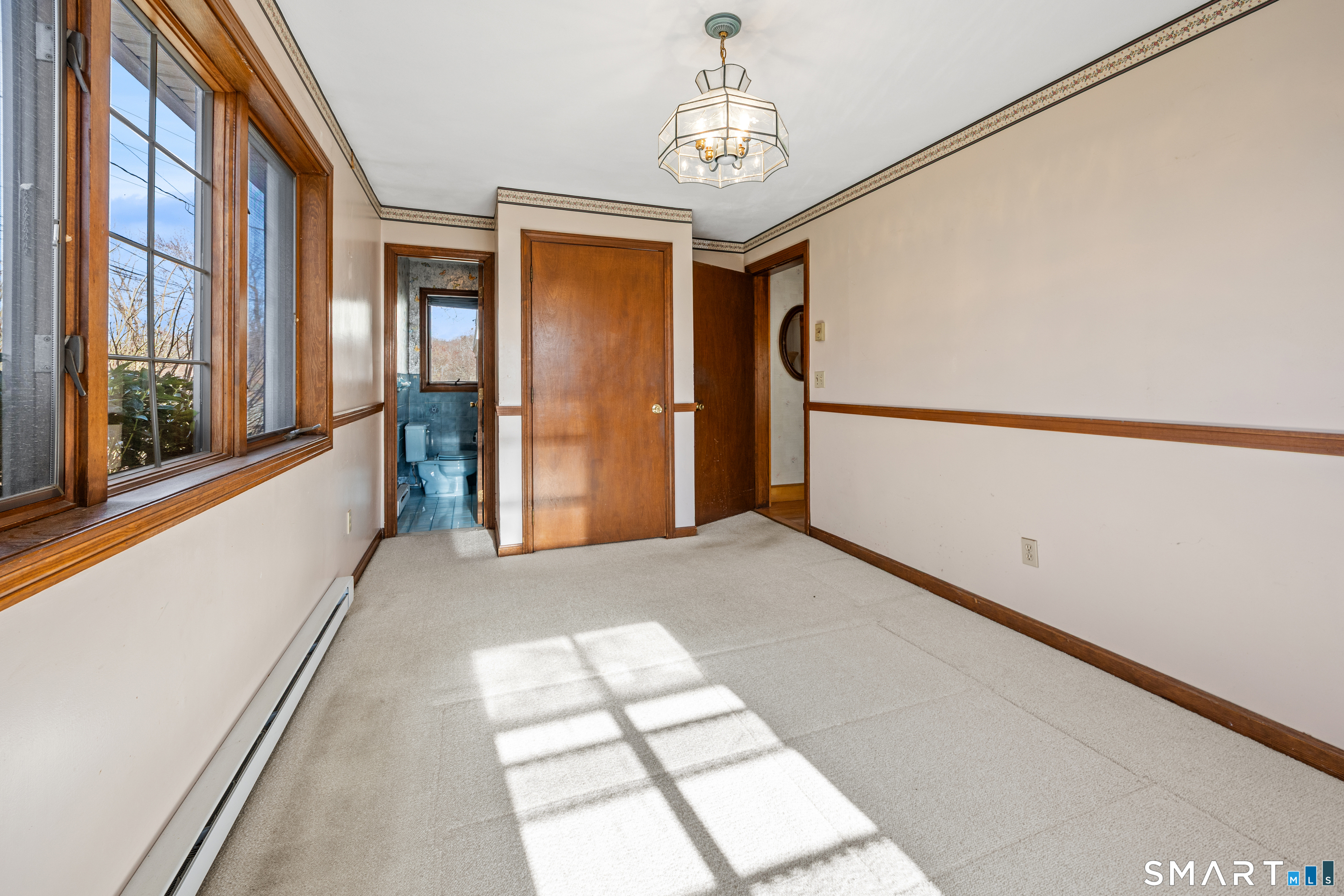 88 Cynthia Street Waterbury, CT 06708 - Photo 13 of 32