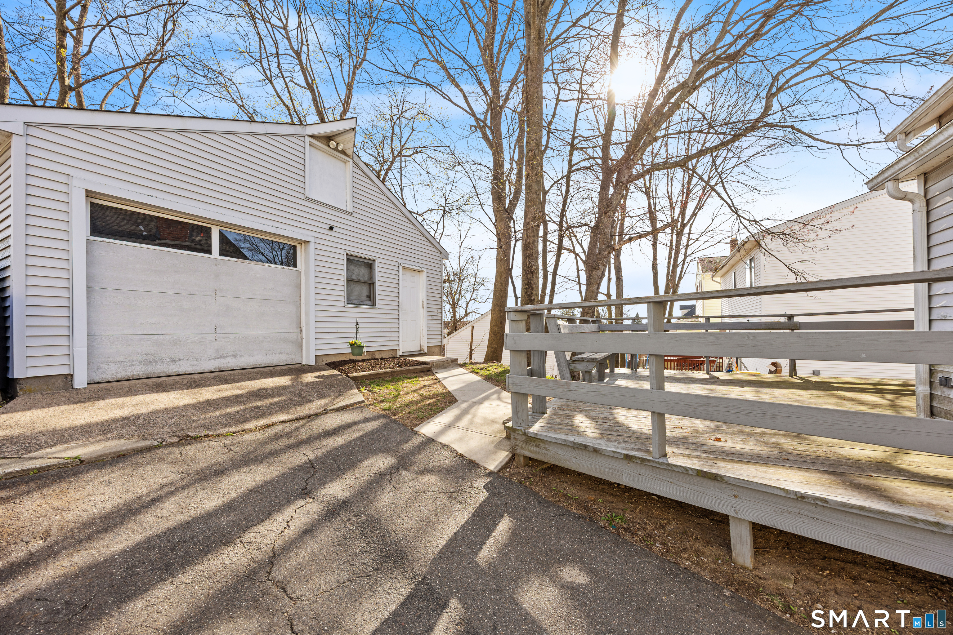 88 Cynthia Street Waterbury, CT 06708 - Photo 27 of 32