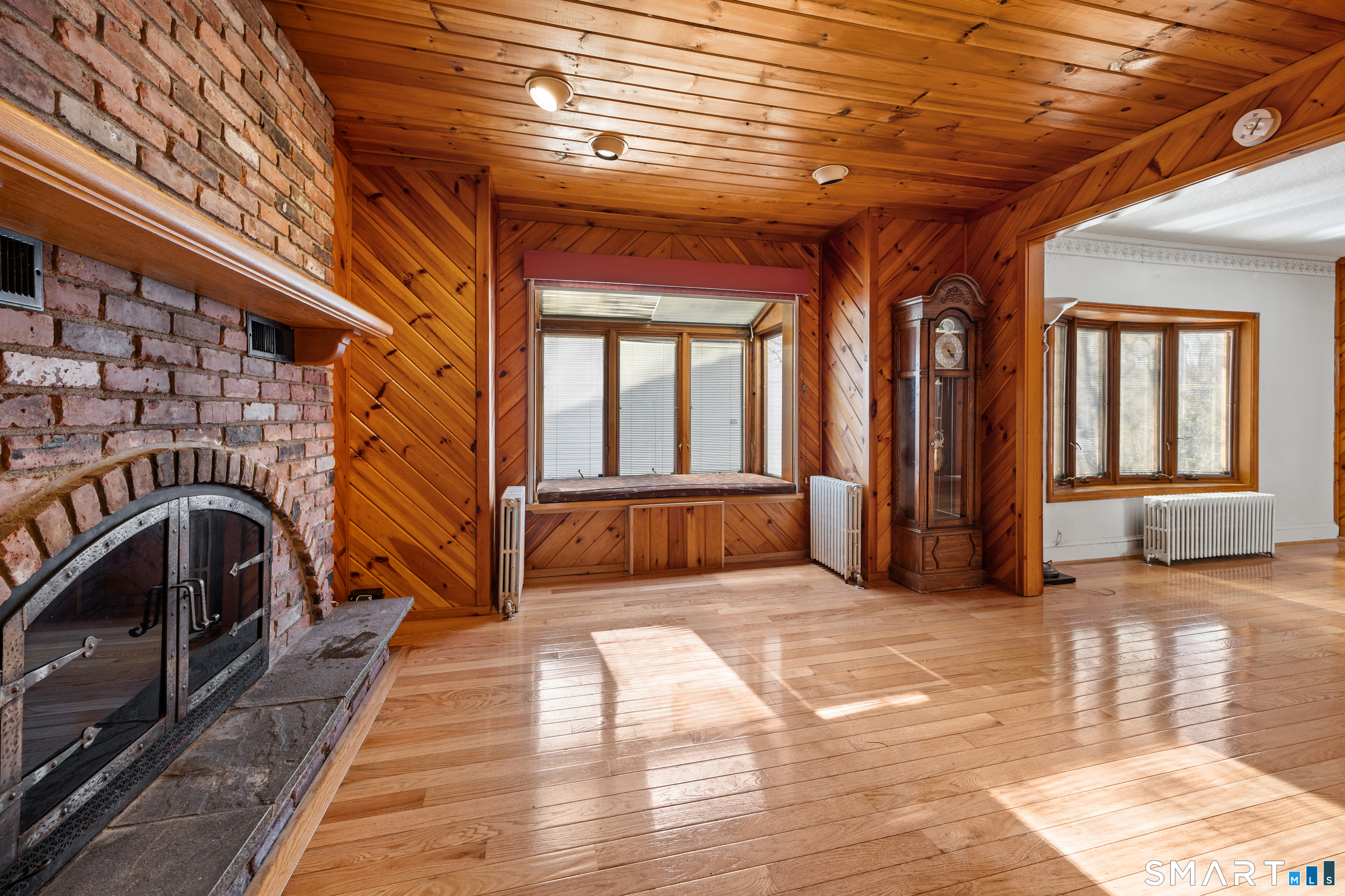 88 Cynthia Street Waterbury, CT 06708 - Photo 10 of 32