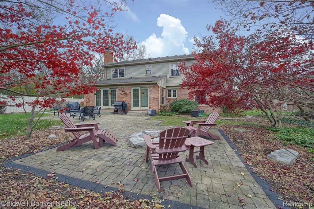 29314 Parkside Farmington Hills, MI 48331 - Photo 37 of 39