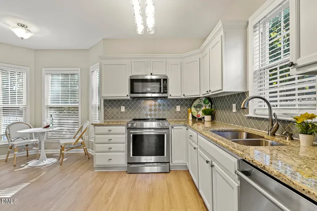 $475,000 | 2524 Ferndown Court, Raleigh, NC 27603