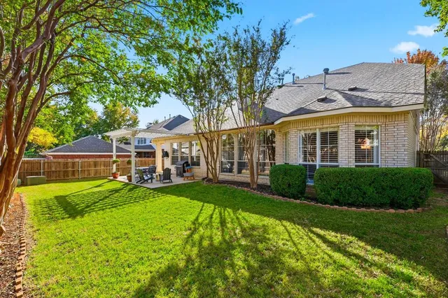 $635,000 | 8436 Parkdale Drive, North Richland Hills, TX 76182