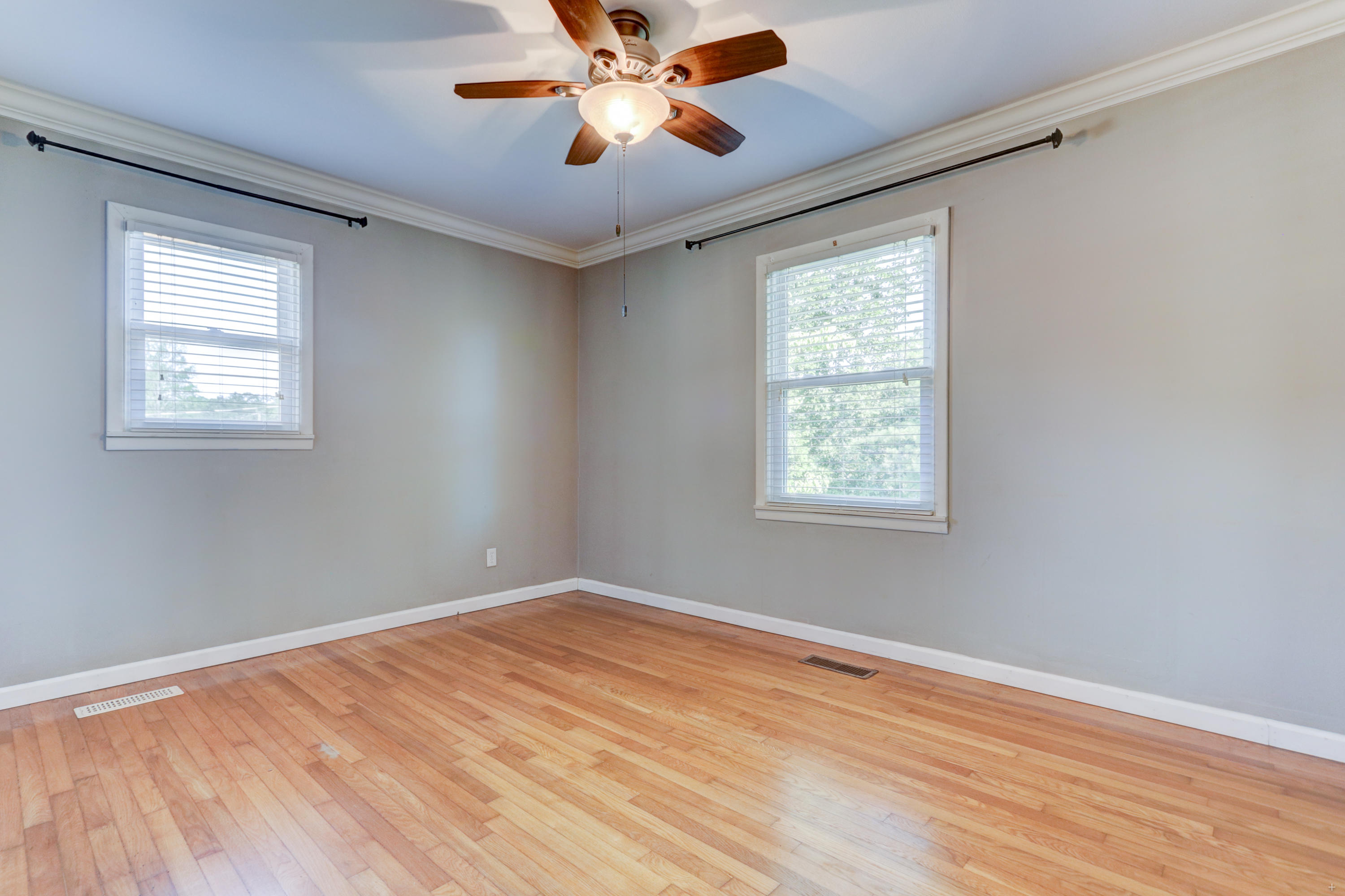 2030 Aster Road Knoxville, TN 37918 - Photo 10 of 18 Positive Perceptions-13