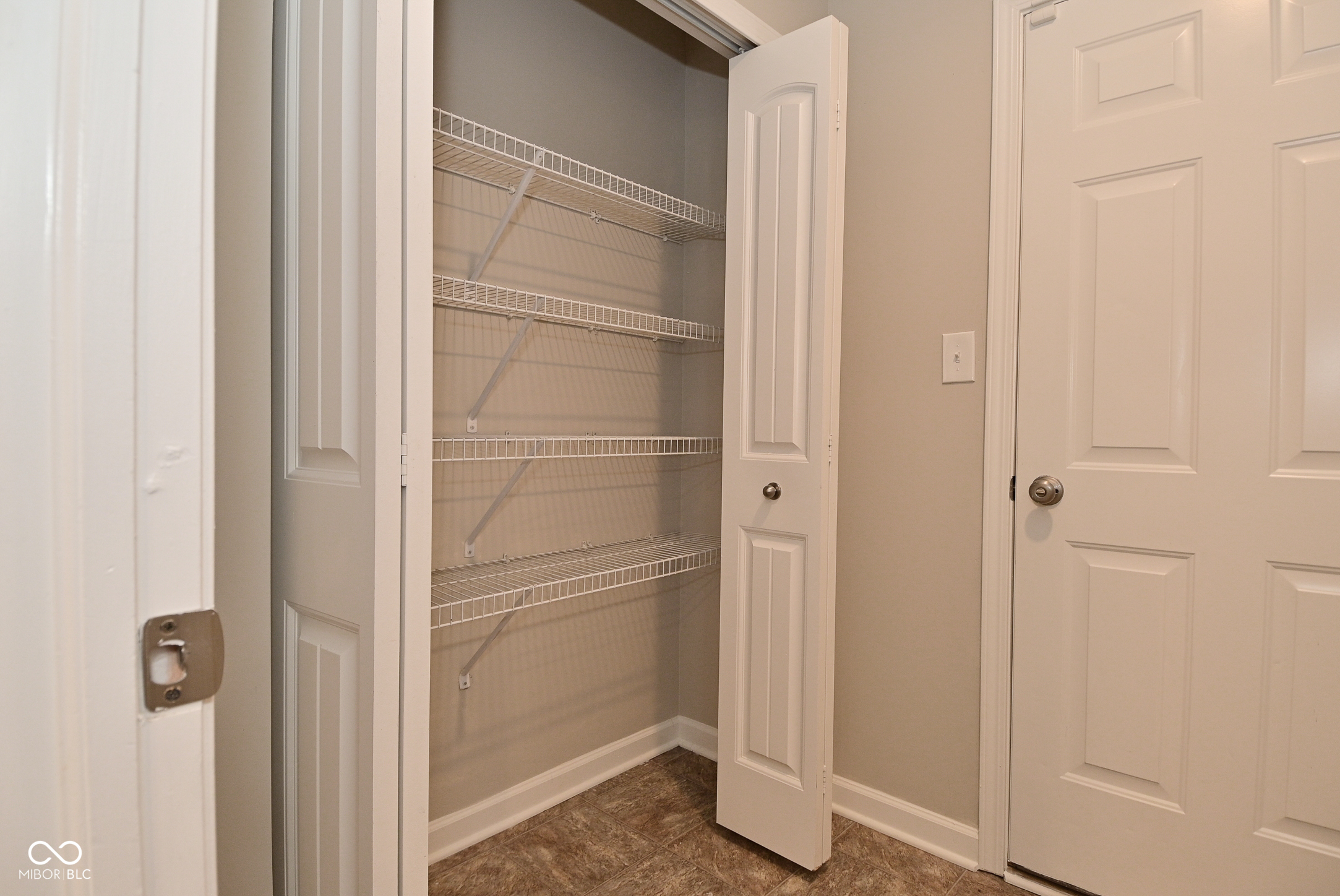 8354 Fieldfare Way Indianapolis, IN 46237 - Photo 15 of 34