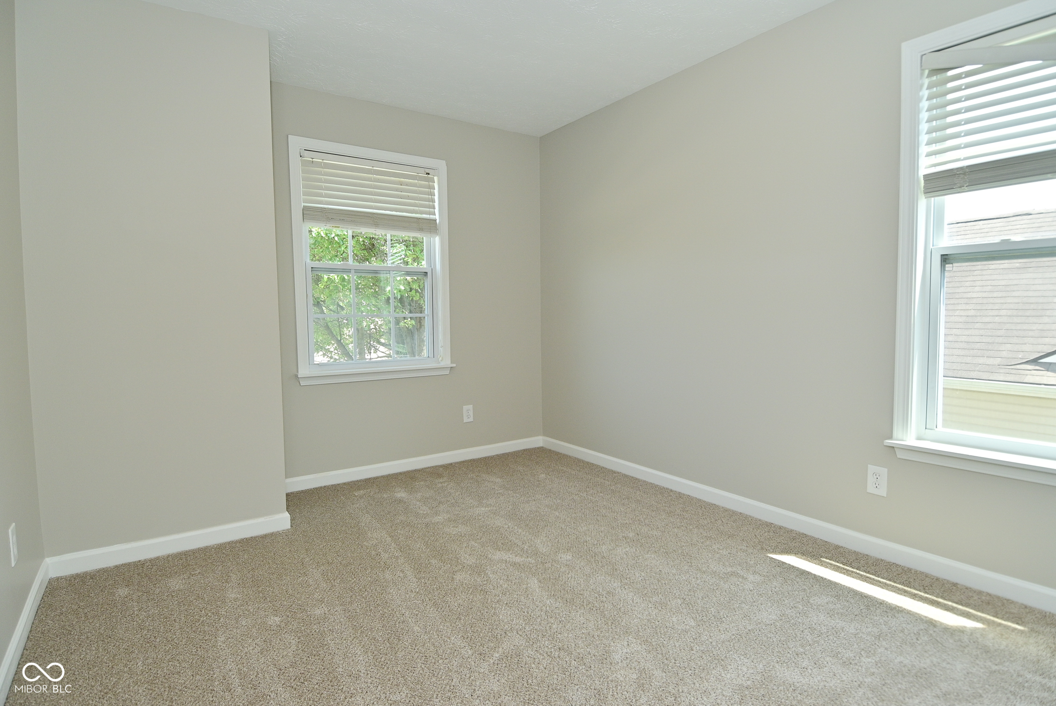 8354 Fieldfare Way Indianapolis, IN 46237 - Photo 19 of 34