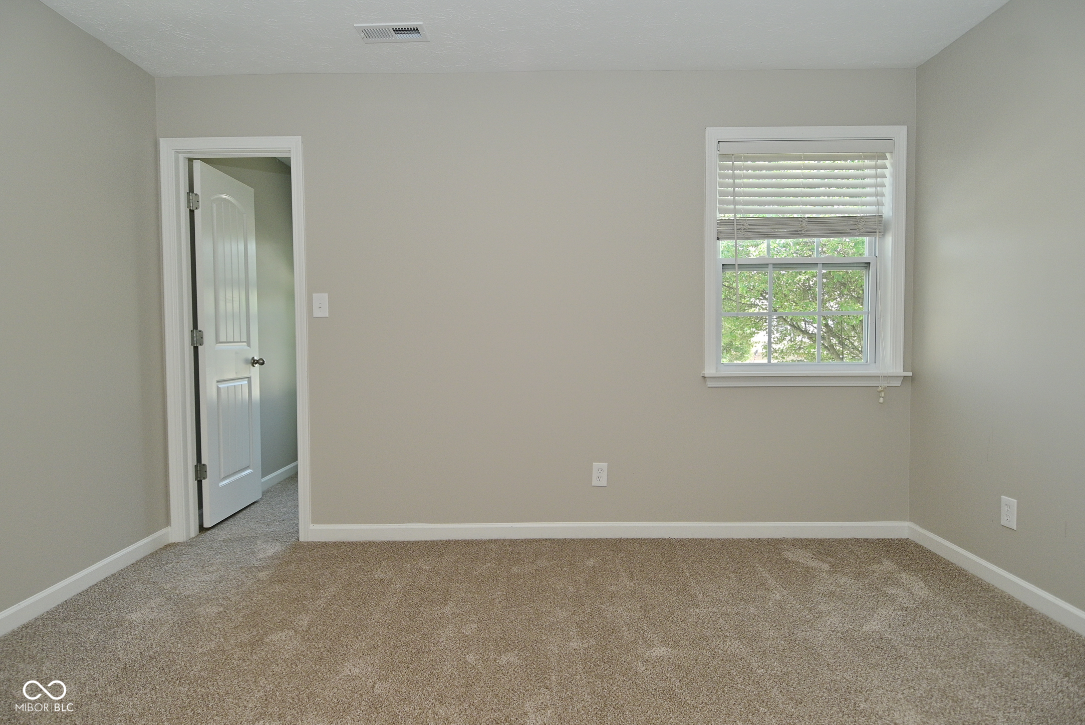 8354 Fieldfare Way Indianapolis, IN 46237 - Photo 21 of 34