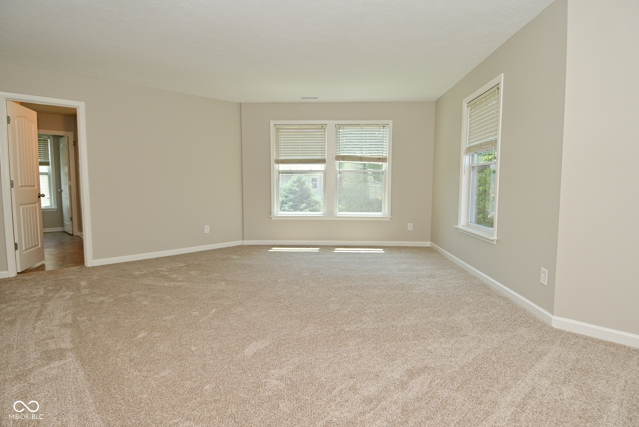 8354 Fieldfare Way Indianapolis, IN 46237 - Photo 27 of 34