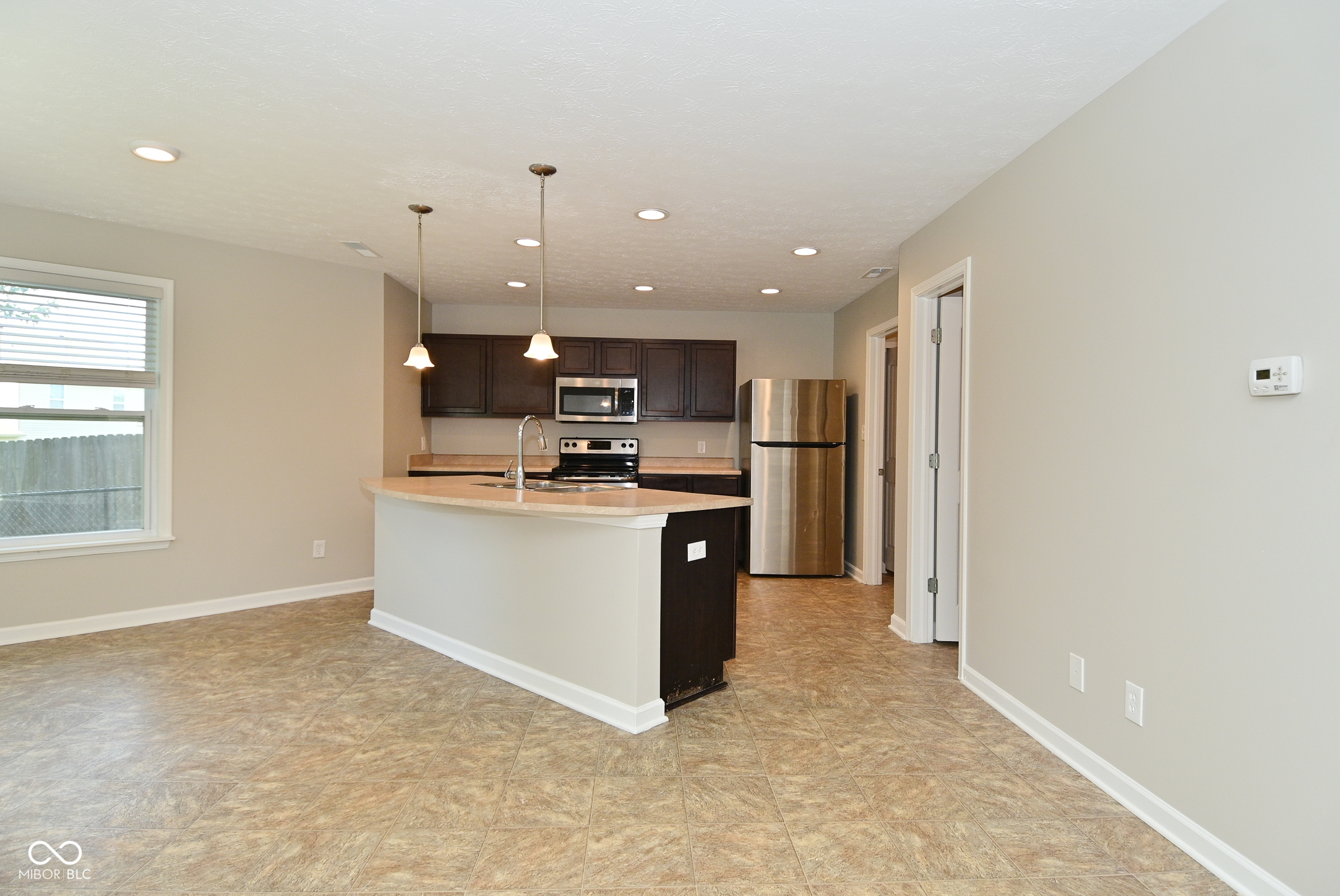 8354 Fieldfare Way Indianapolis, IN 46237 - Photo 10 of 34