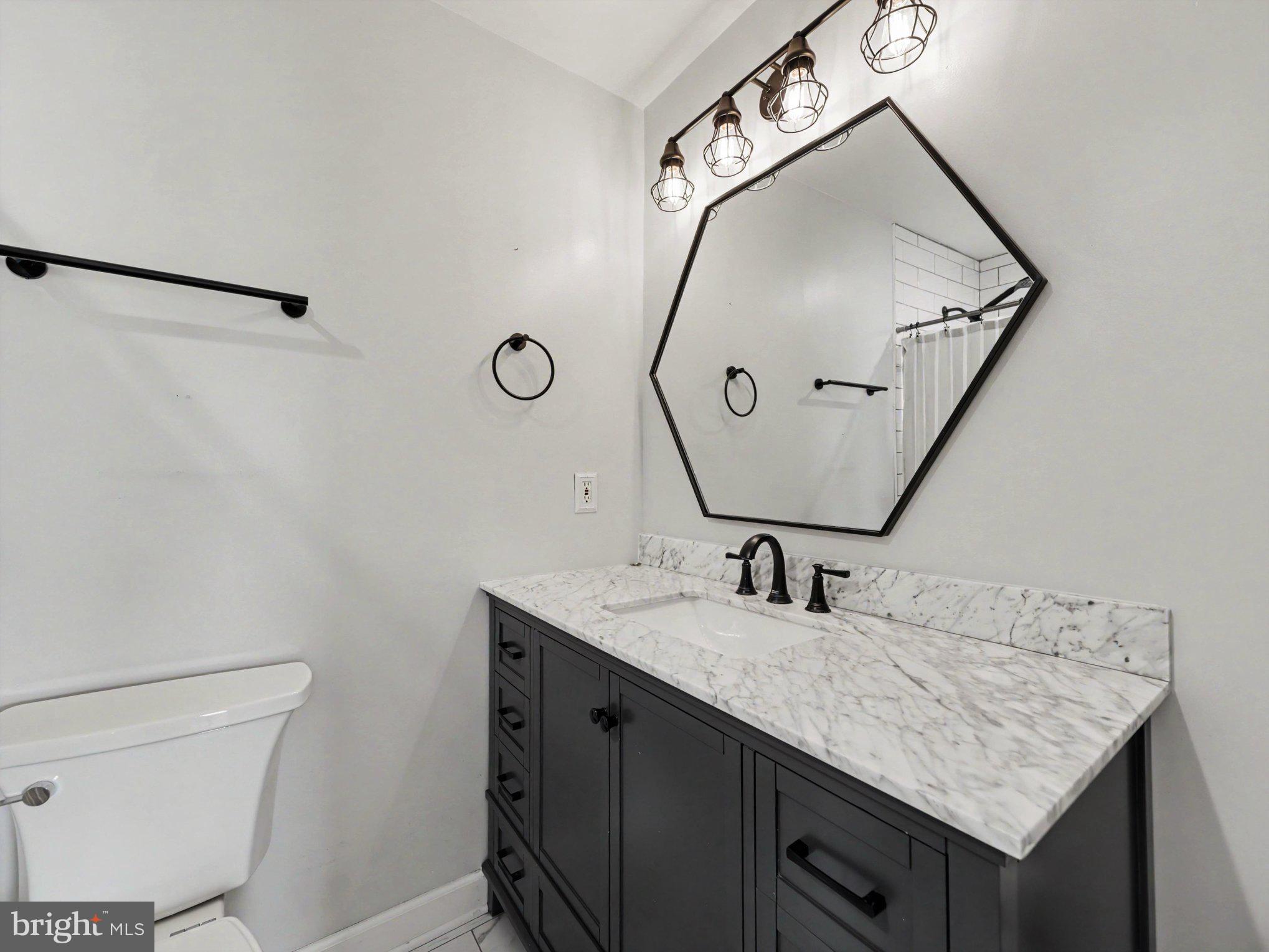 7462 Keith Road Warrenton, VA 20186 - Photo 24 of 37 Bath BR 5