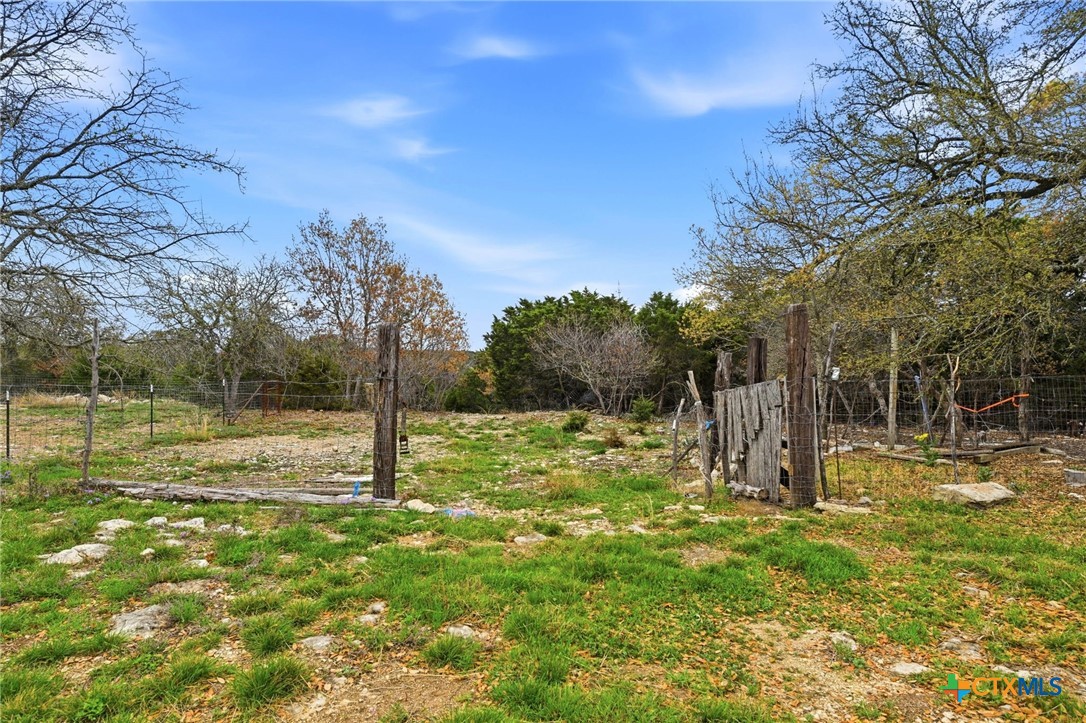 770 Private Road 3447 Kempner, TX 76539 - Photo 28 of 34 a view of a park with large trees