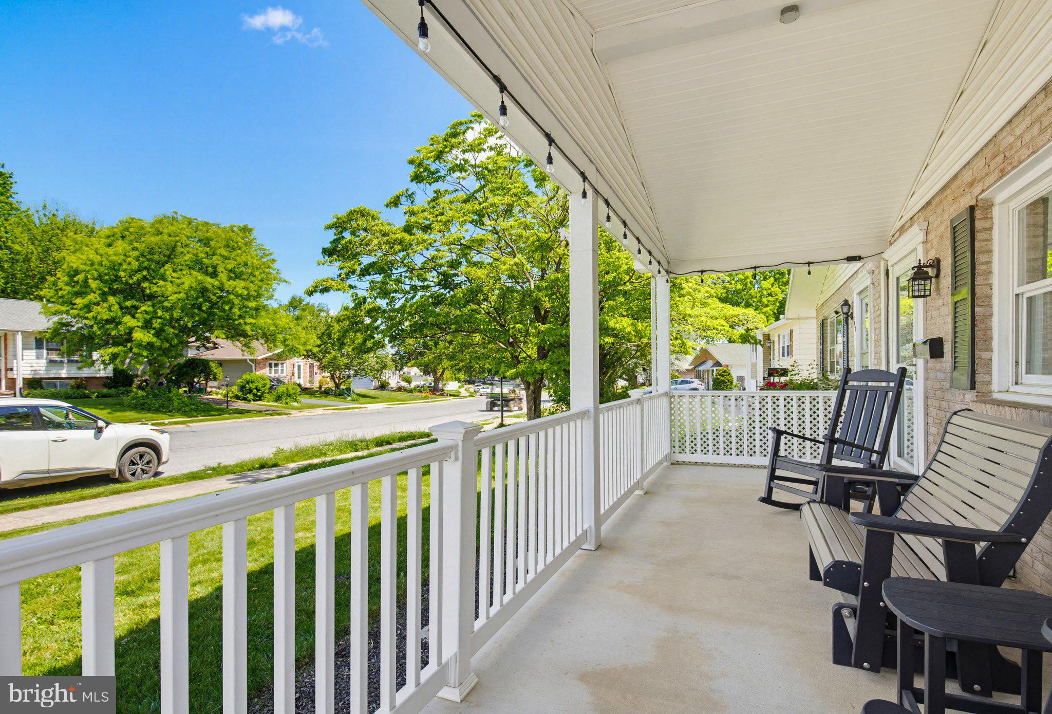 449 West Marion Street Lititz, PA 17543 - Photo 4 of 40