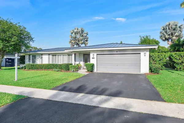 $863,000 | 7307 Southwest 9th Court, Plantation, FL 33317
