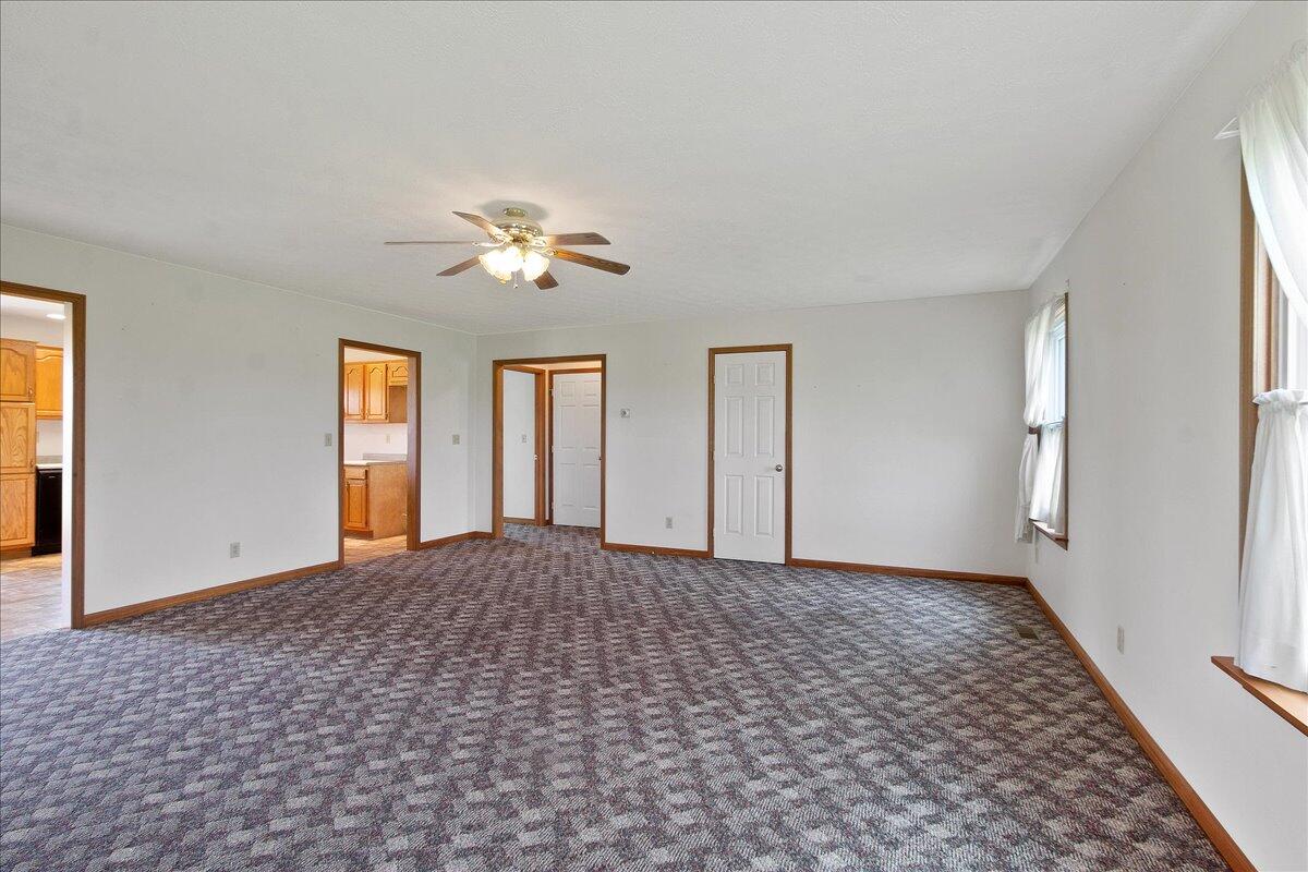 4972 Clark Road Urbana, OH 43078 - Photo 6 of 58