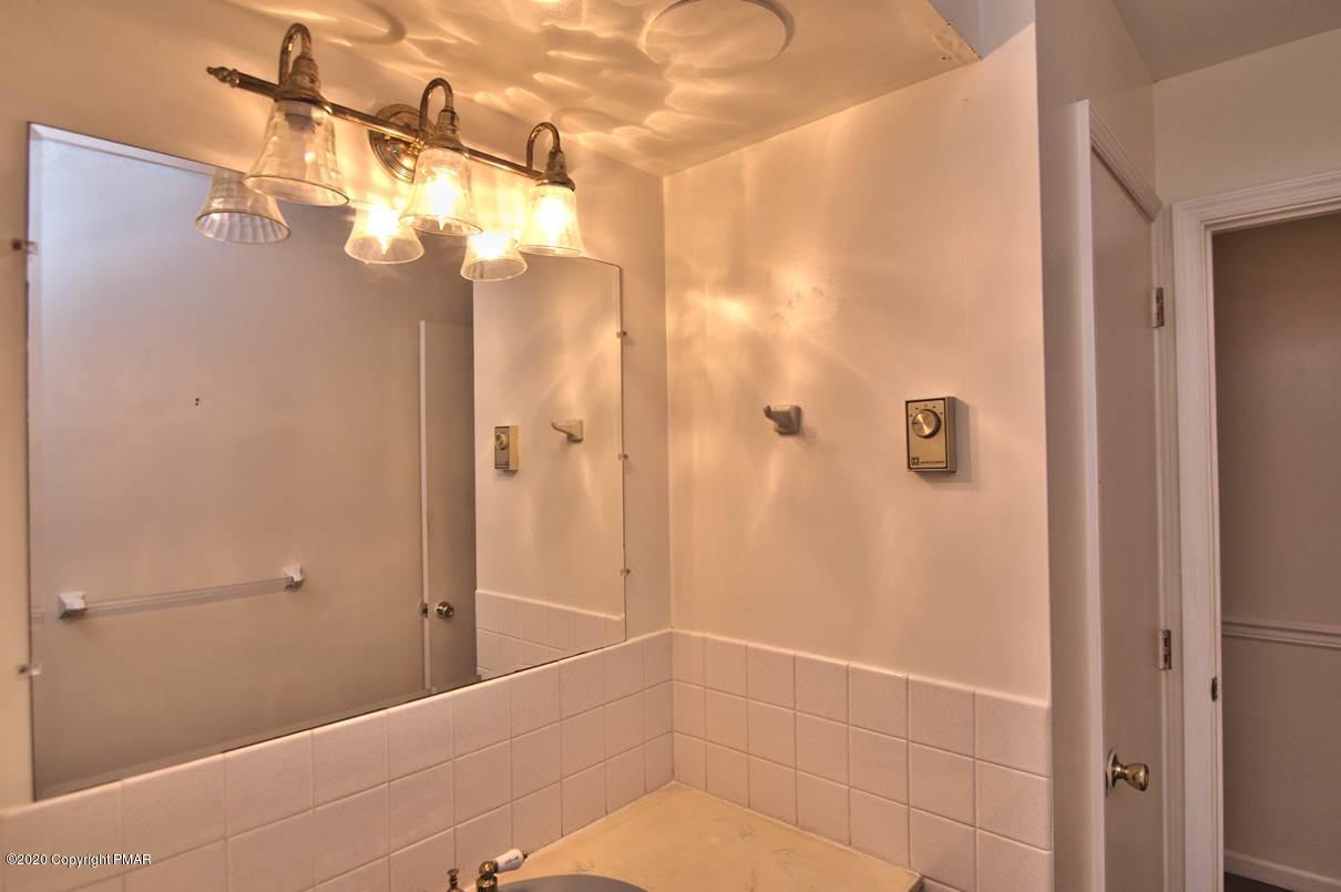 5557 Birch Road Canadensis, PA 18325 - Photo 38 of 54 Vanity area