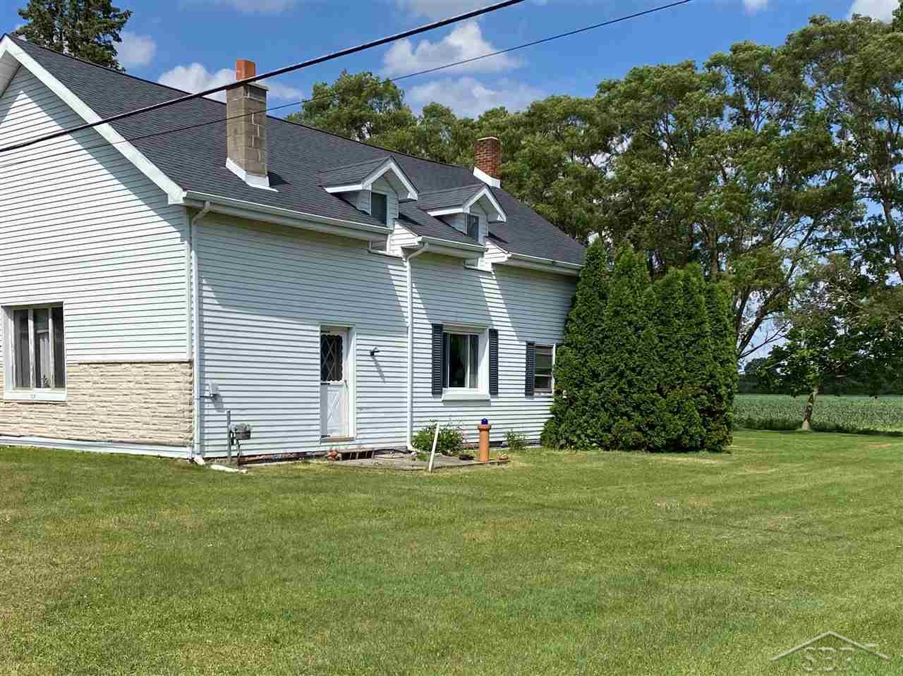 1720 Lone Road Freeland, MI 48623 - Photo 2 of 8