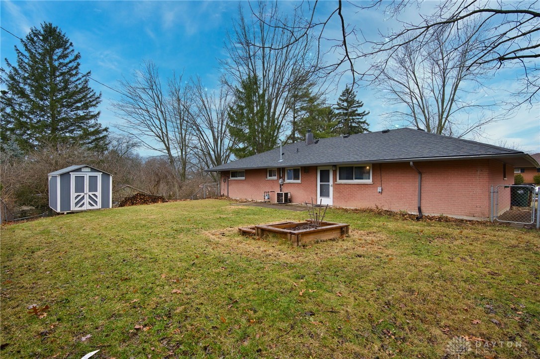 4624 Sunray Road Kettering, OH 45429 - Photo 31 of 37