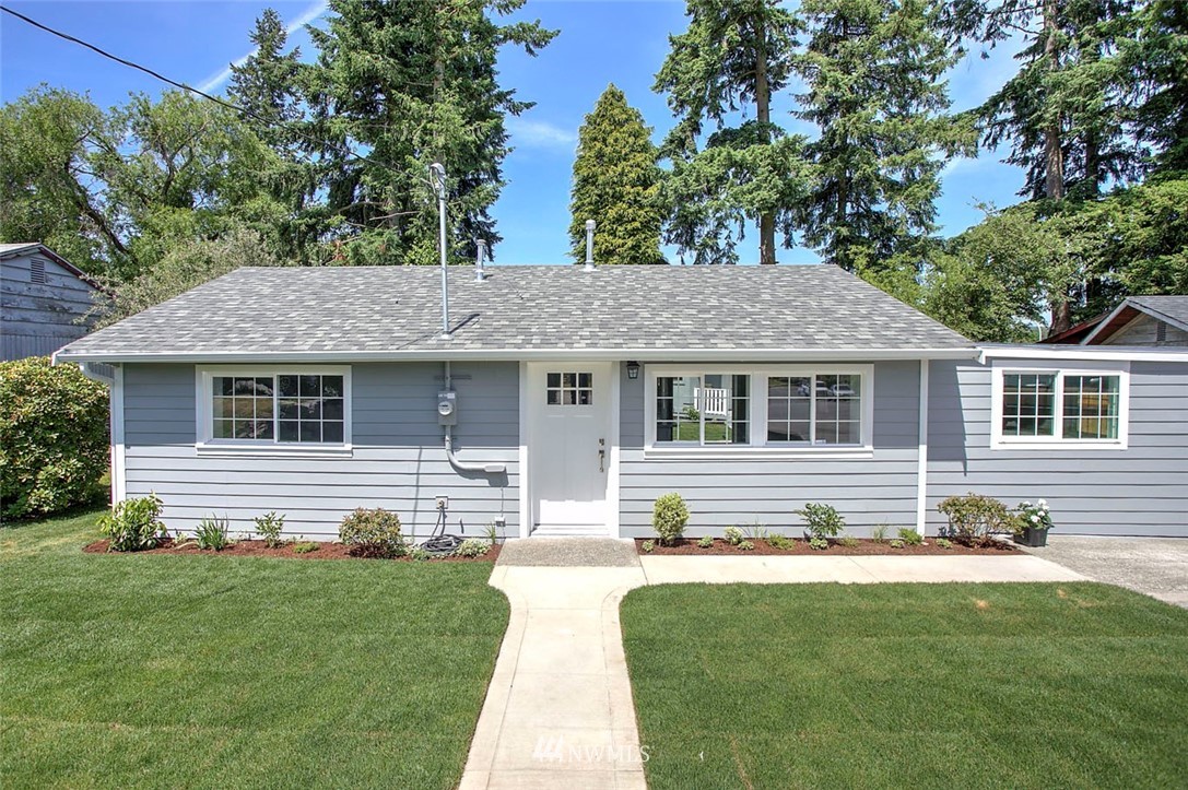 3930 Northeast 6th Place Renton, WA 98056 - Photo 2 of 25