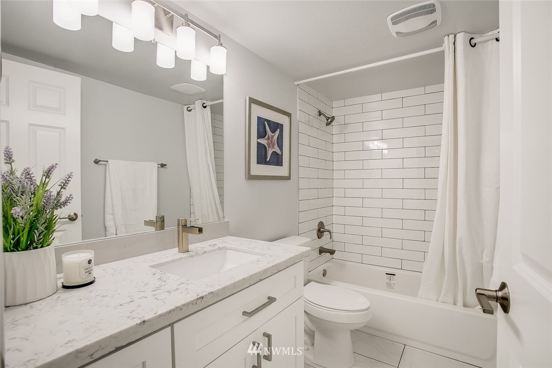 3930 Northeast 6th Place Renton, WA 98056 - Photo 18 of 25