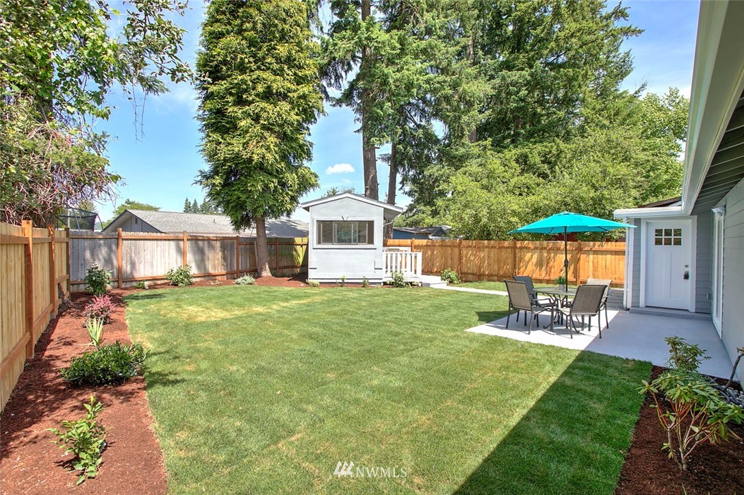 3930 Northeast 6th Place Renton, WA 98056 - Photo 25 of 25