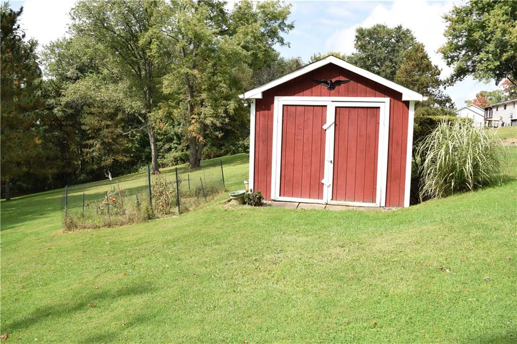 182 Malone Ridge Road Washington, PA 15301 - Photo 5 of 23