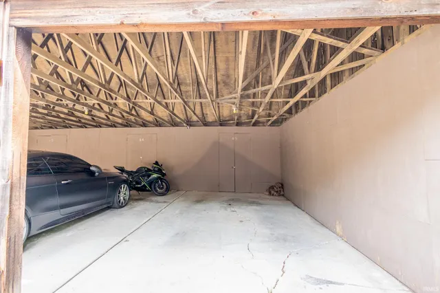 $259,900 | 9451 South Pointe Lasalles Drive, Bloomington, IN 47401