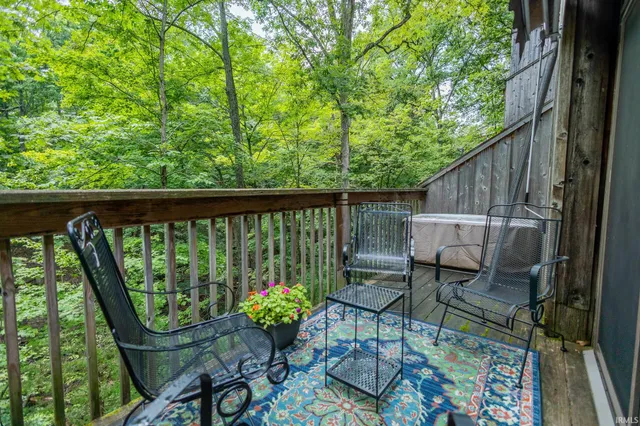 $259,900 | 9451 South Pointe Lasalles Drive, Bloomington, IN 47401