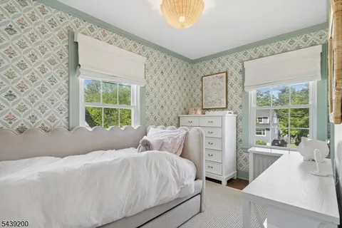 $1,195,000 | 35 North Summit Avenue, Chatham, NJ 07928