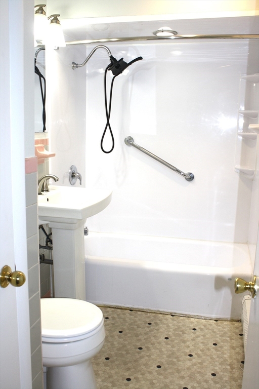 56 High Ridge Road, Unit 1 Worcester, MA 01602 - Photo 18 of 32