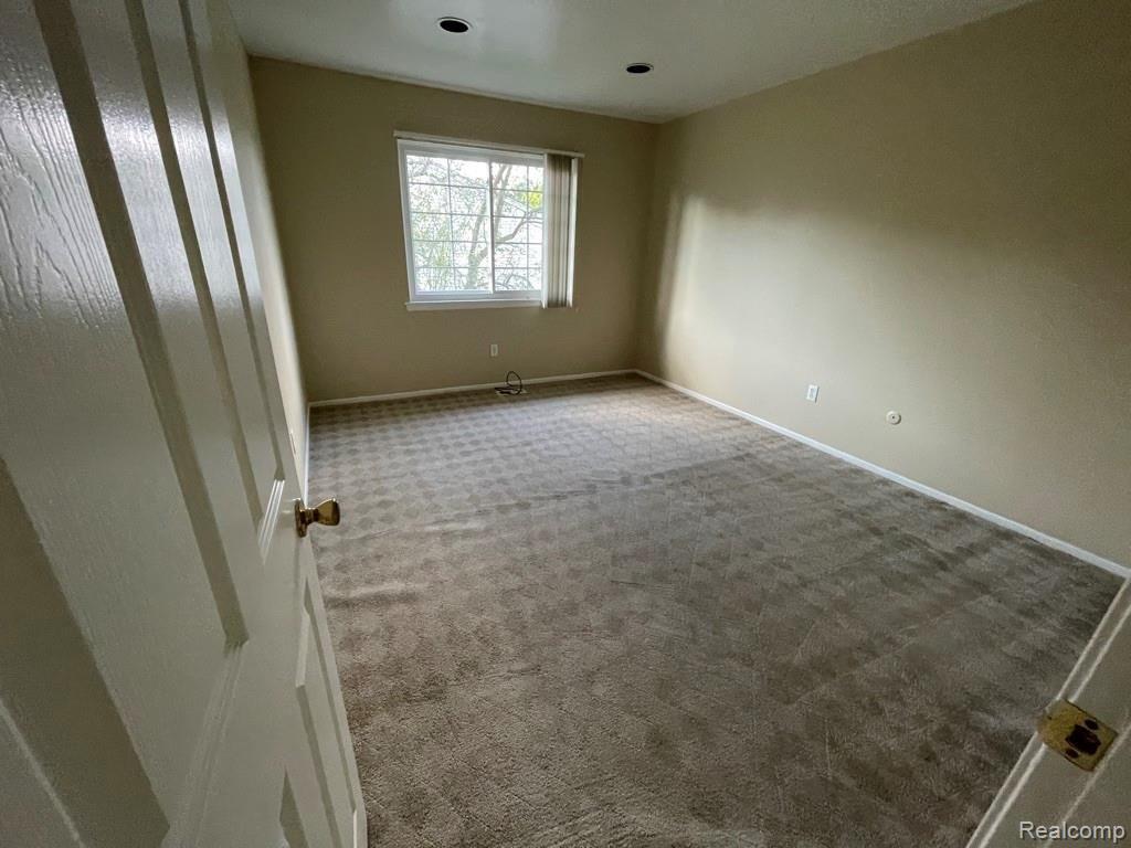 32280 West 12 Mile Road Farmington, MI 48334 - Photo 13 of 22