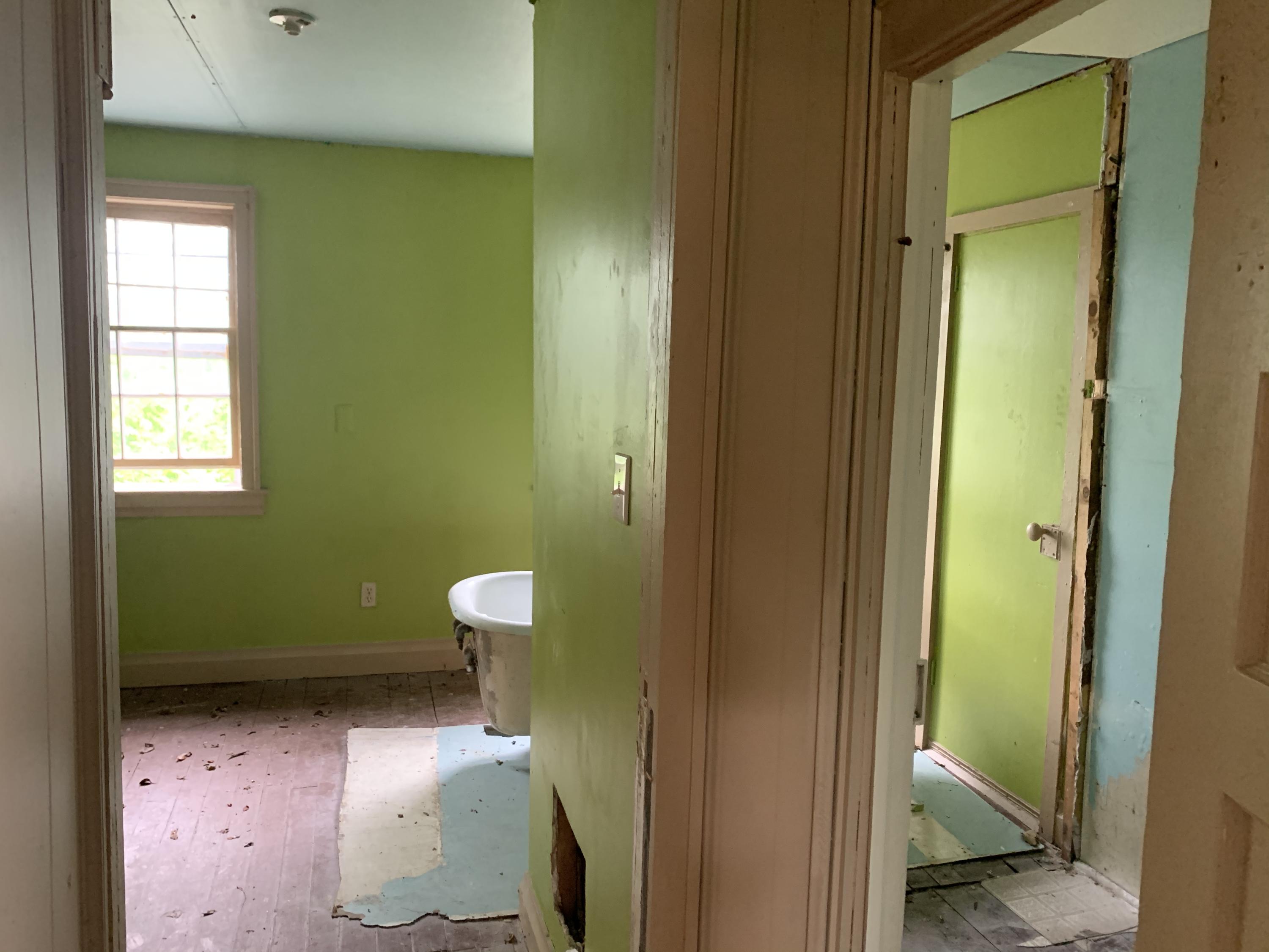 816 Paca Street Pulaski, VA 24301 - Photo 10 of 16 IMG_6674