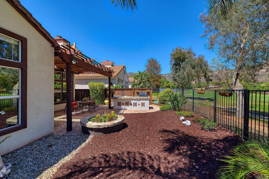 2436 Fallbrook Place Escondido, CA 92027 - Photo 34 of 63