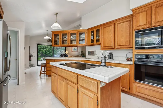 $849,900 | 4216 Corona Way, Sacramento, CA 95864