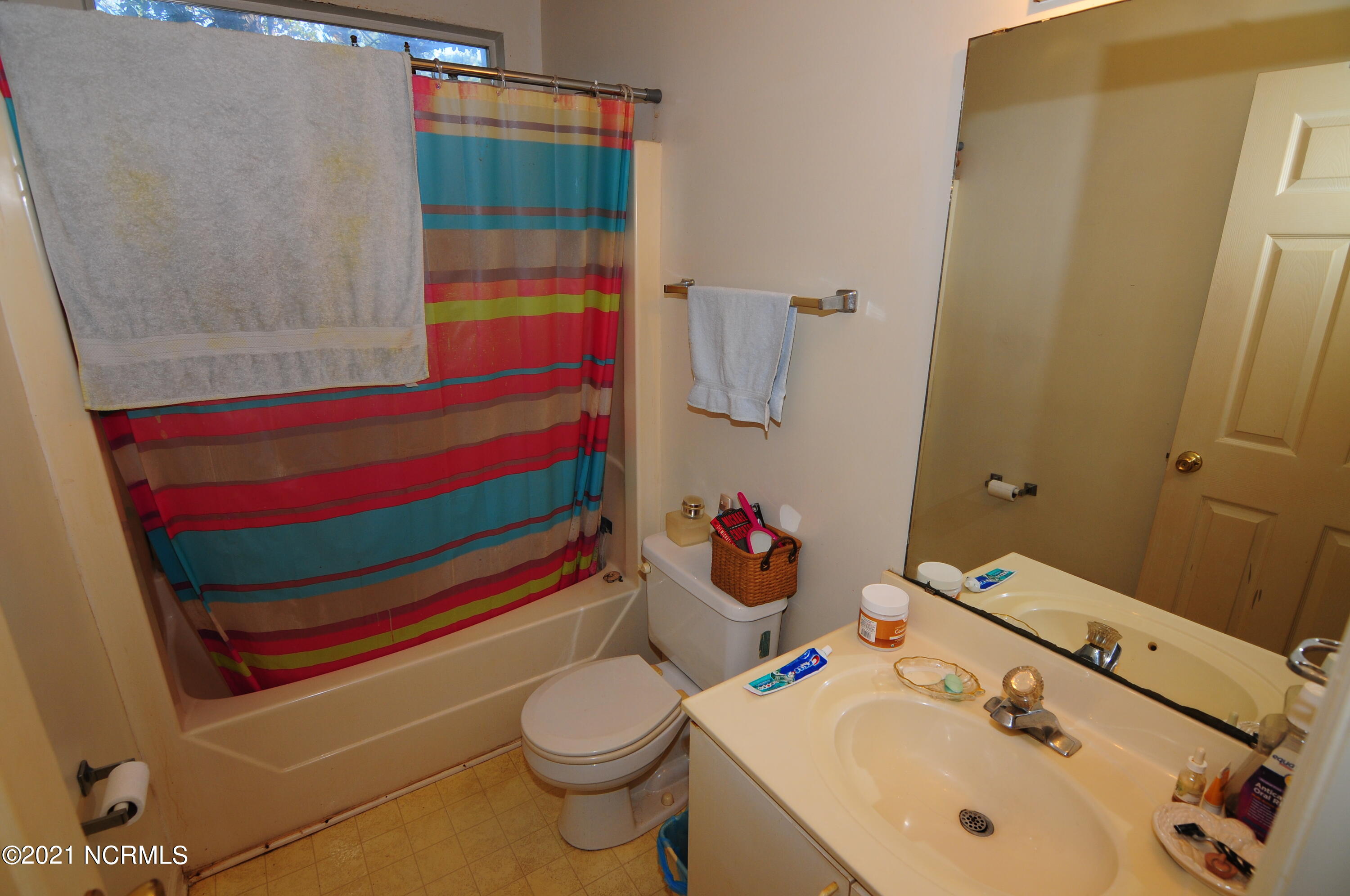 1104 Beasley Road Wilmington, NC 28409 - Photo 13 of 18 1108A Bathroom