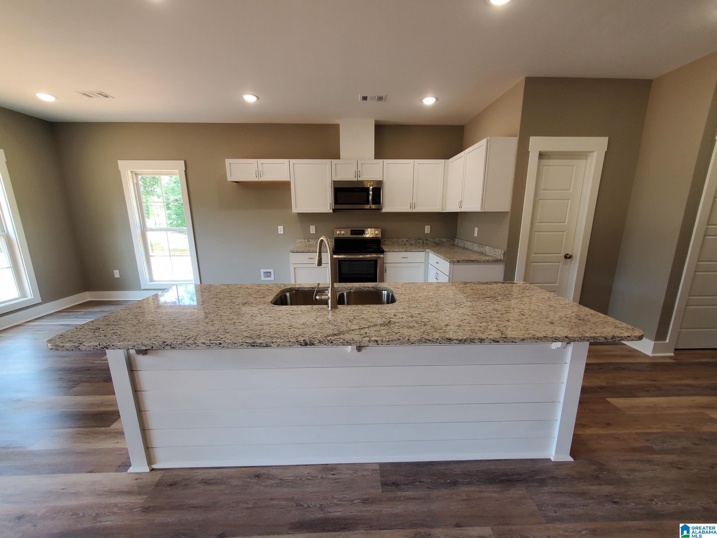 1303 North Dakota Road Thorsby, AL 35171 - Photo 3 of 17