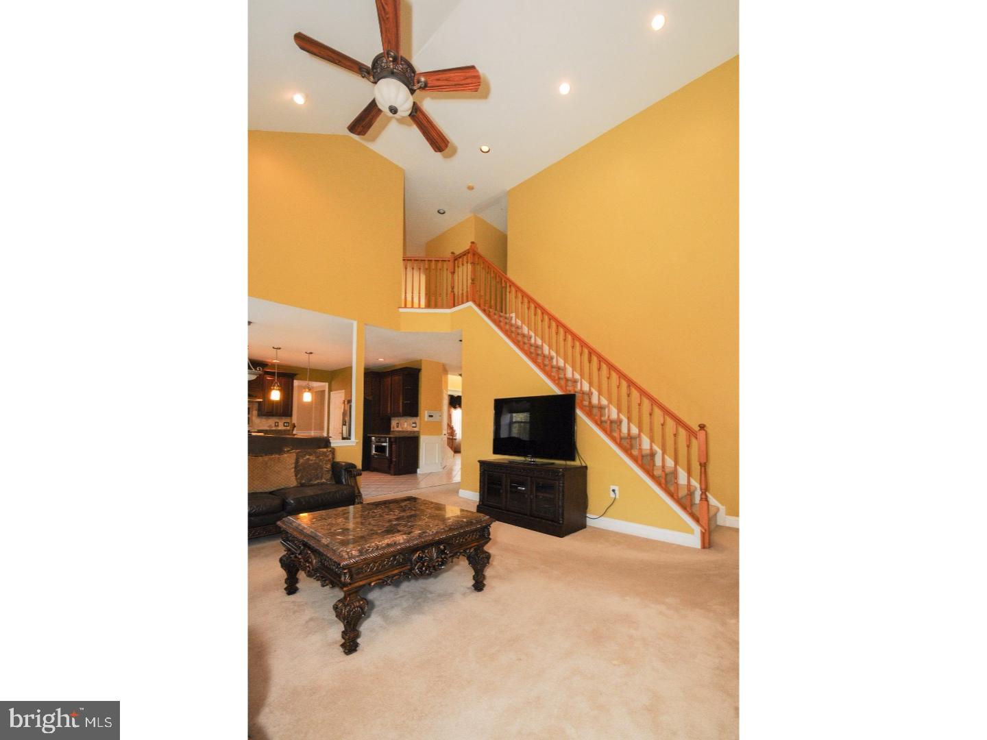 5 Stratton Lane Sewell, NJ 08080 - Photo 11 of 24 Family Room