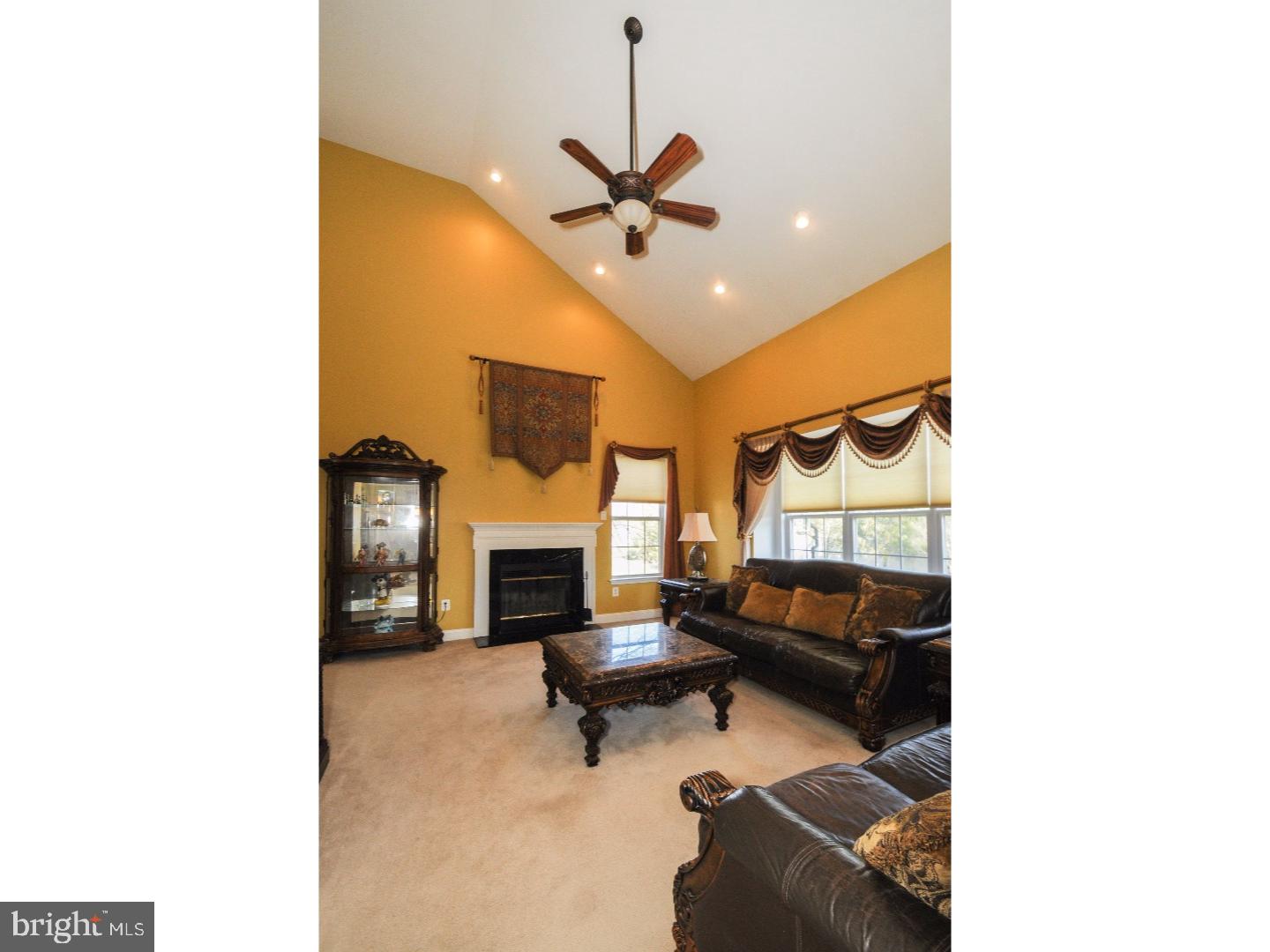 5 Stratton Lane Sewell, NJ 08080 - Photo 12 of 24 Family Room