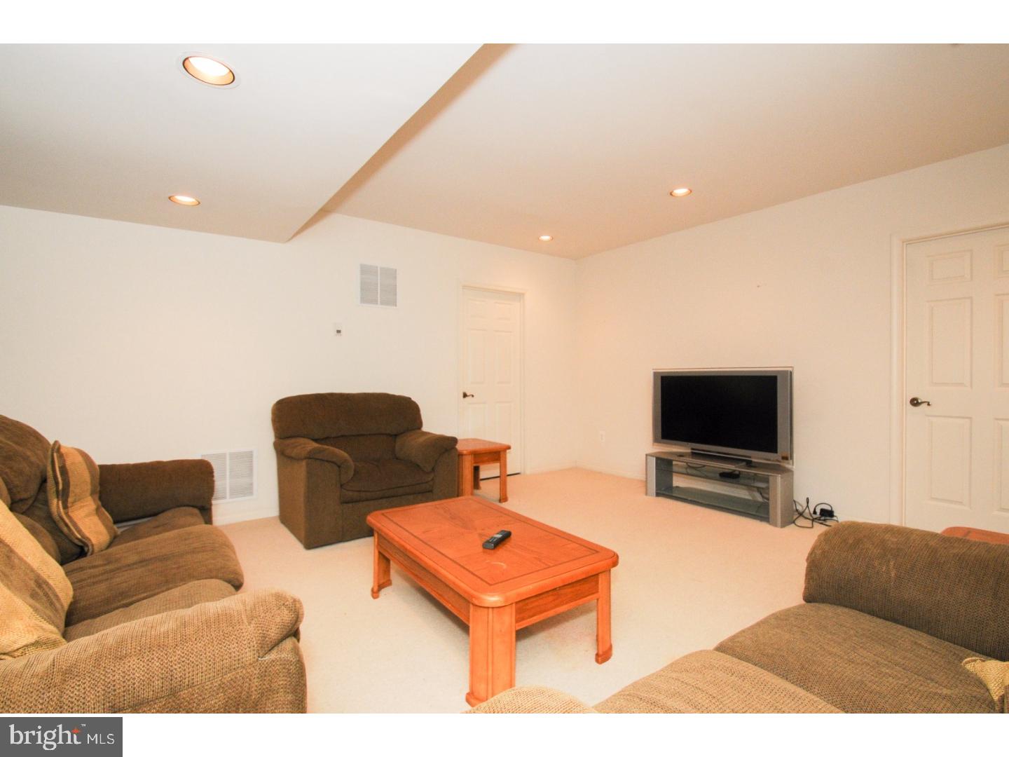 5 Stratton Lane Sewell, NJ 08080 - Photo 20 of 24 Basement - Finished