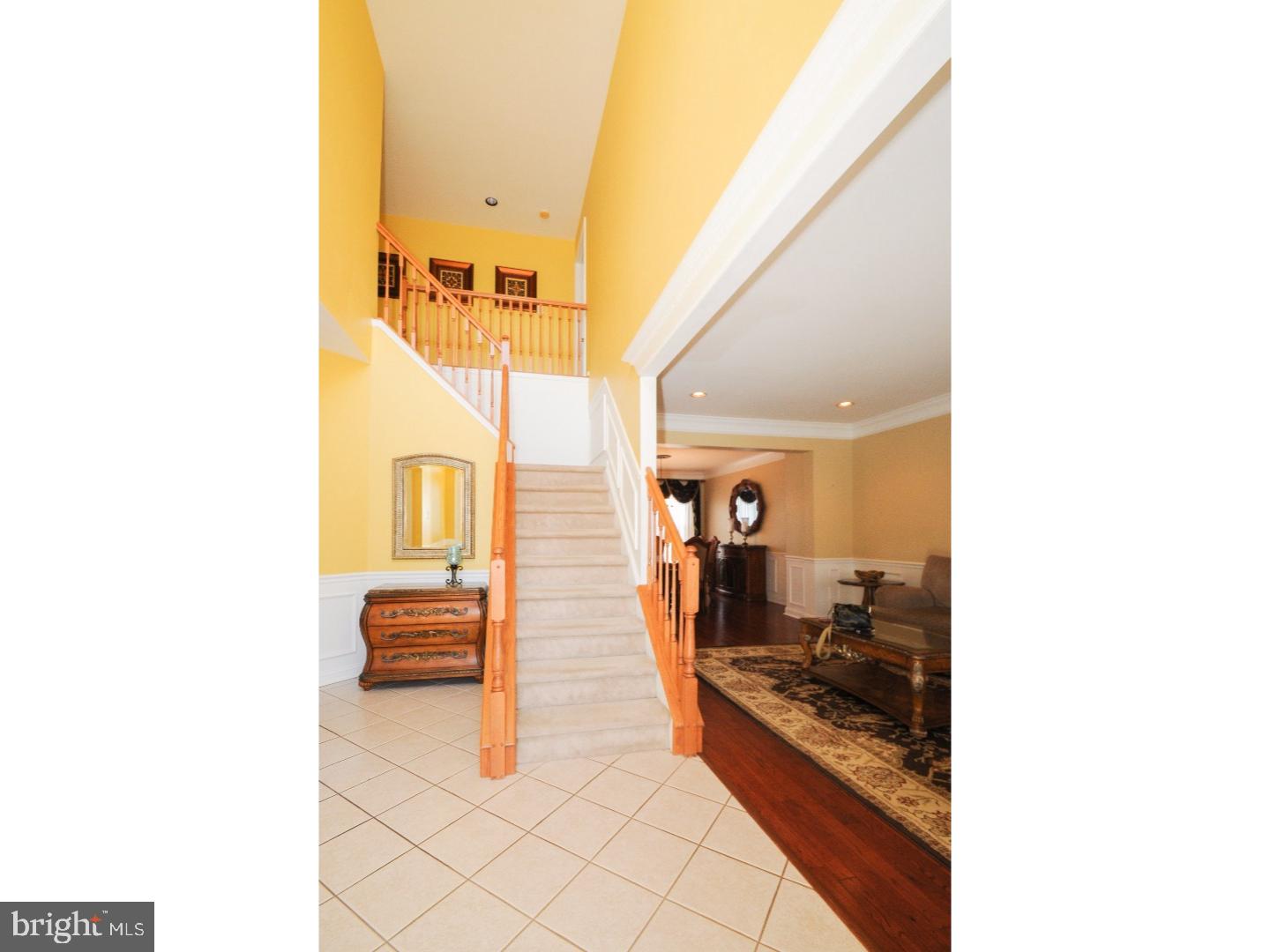 5 Stratton Lane Sewell, NJ 08080 - Photo 7 of 24 Foyer