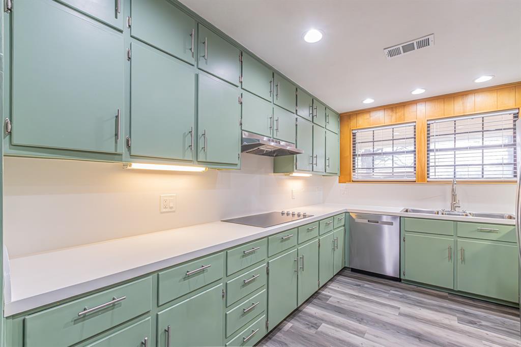 1061 Carnagie Road Poolville, TX 76487 - Photo 11 of 38