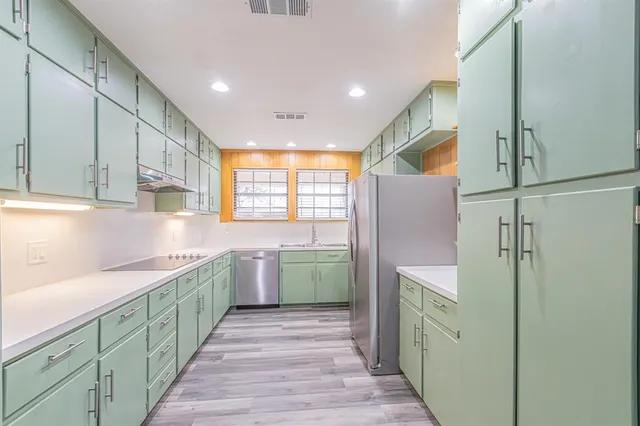 $549,999 | 1061 Carnagie Road, Poolville, TX 76487