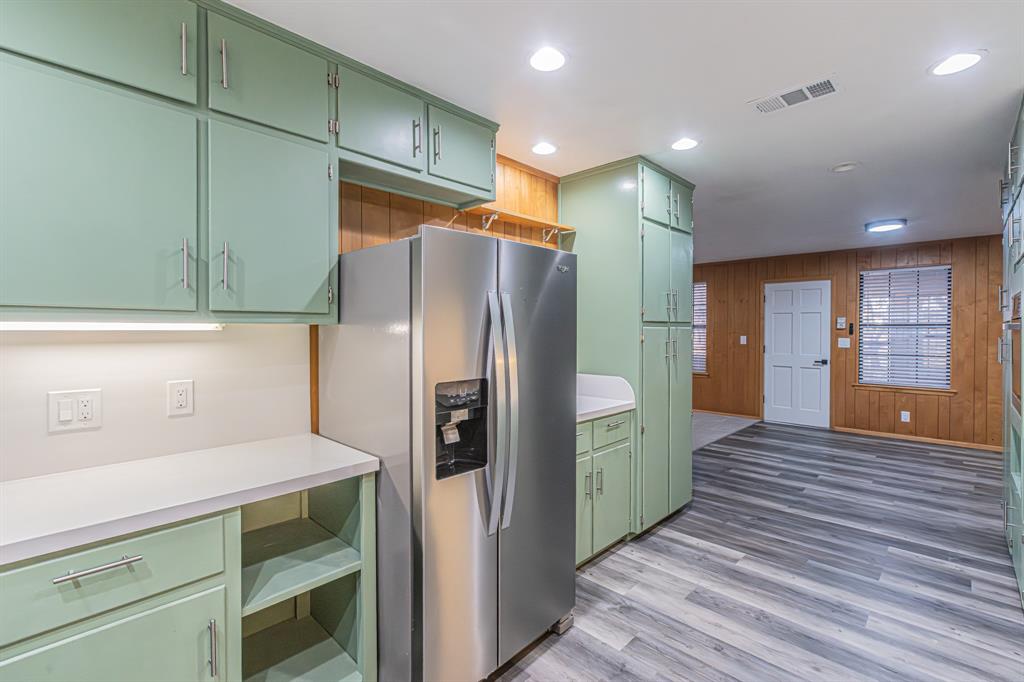 1061 Carnagie Road Poolville, TX 76487 - Photo 13 of 38