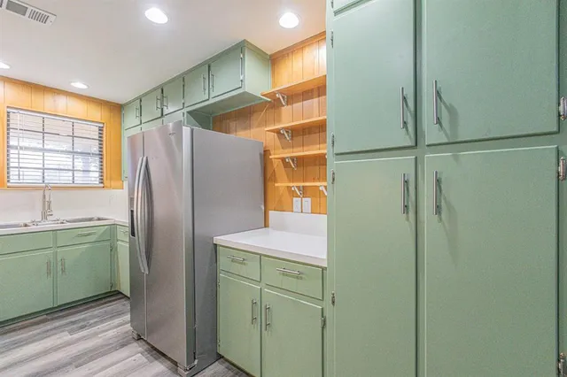 $549,999 | 1061 Carnagie Road, Poolville, TX 76487