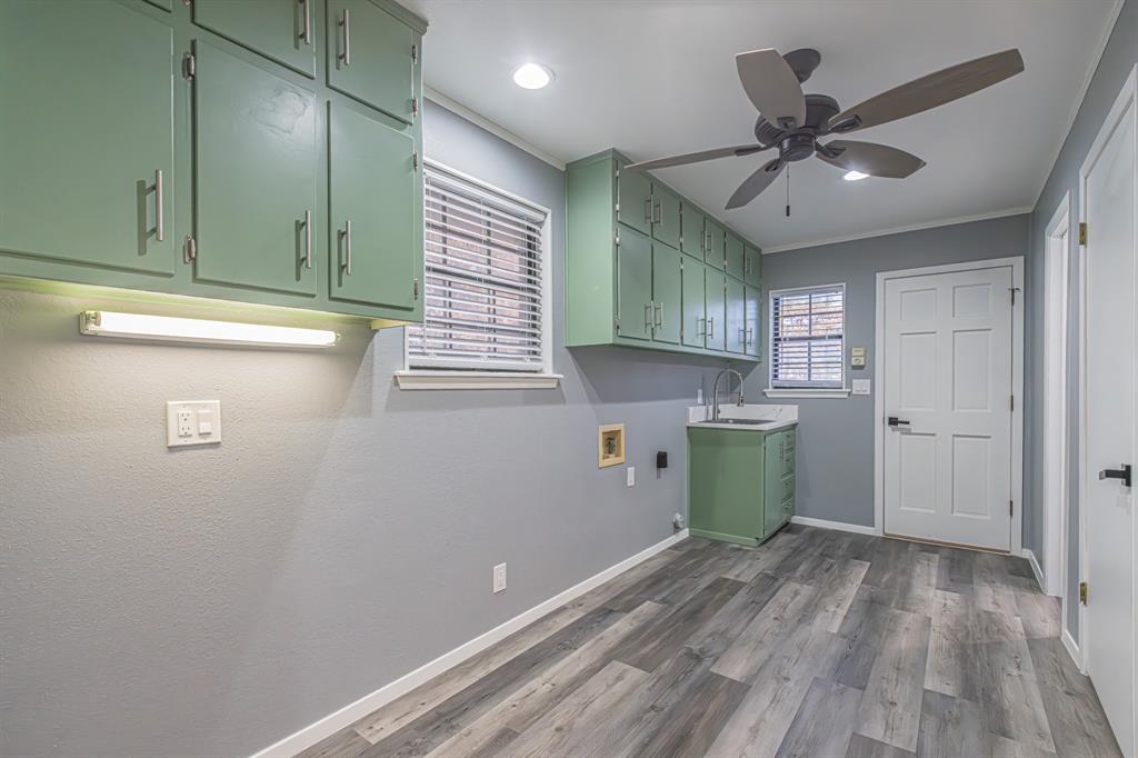 1061 Carnagie Road Poolville, TX 76487 - Photo 17 of 38