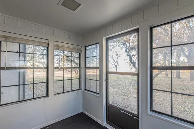 $549,999 | 1061 Carnagie Road, Poolville, TX 76487