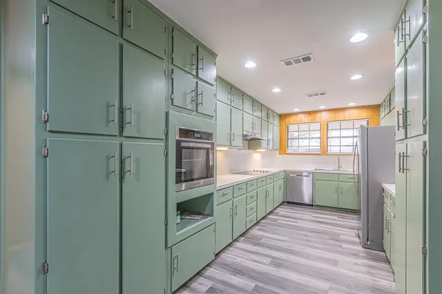 $549,999 | 1061 Carnagie Road, Poolville, TX 76487