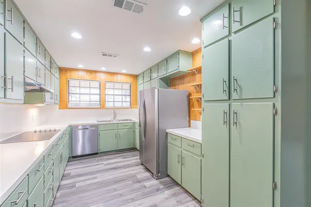 $549,999 | 1061 Carnagie Road, Poolville, TX 76487