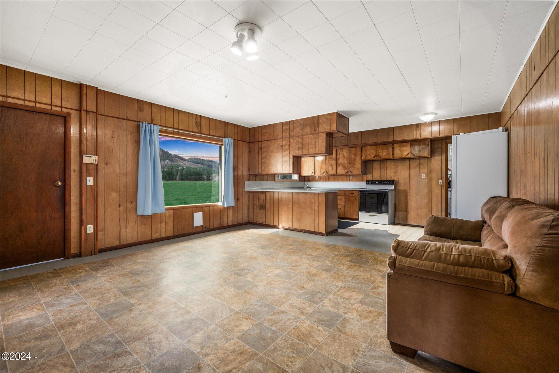 7550 Logsden Road Siletz, OR 97380 - Photo 13 of 25 41-41 - 7550 Logsden Rd